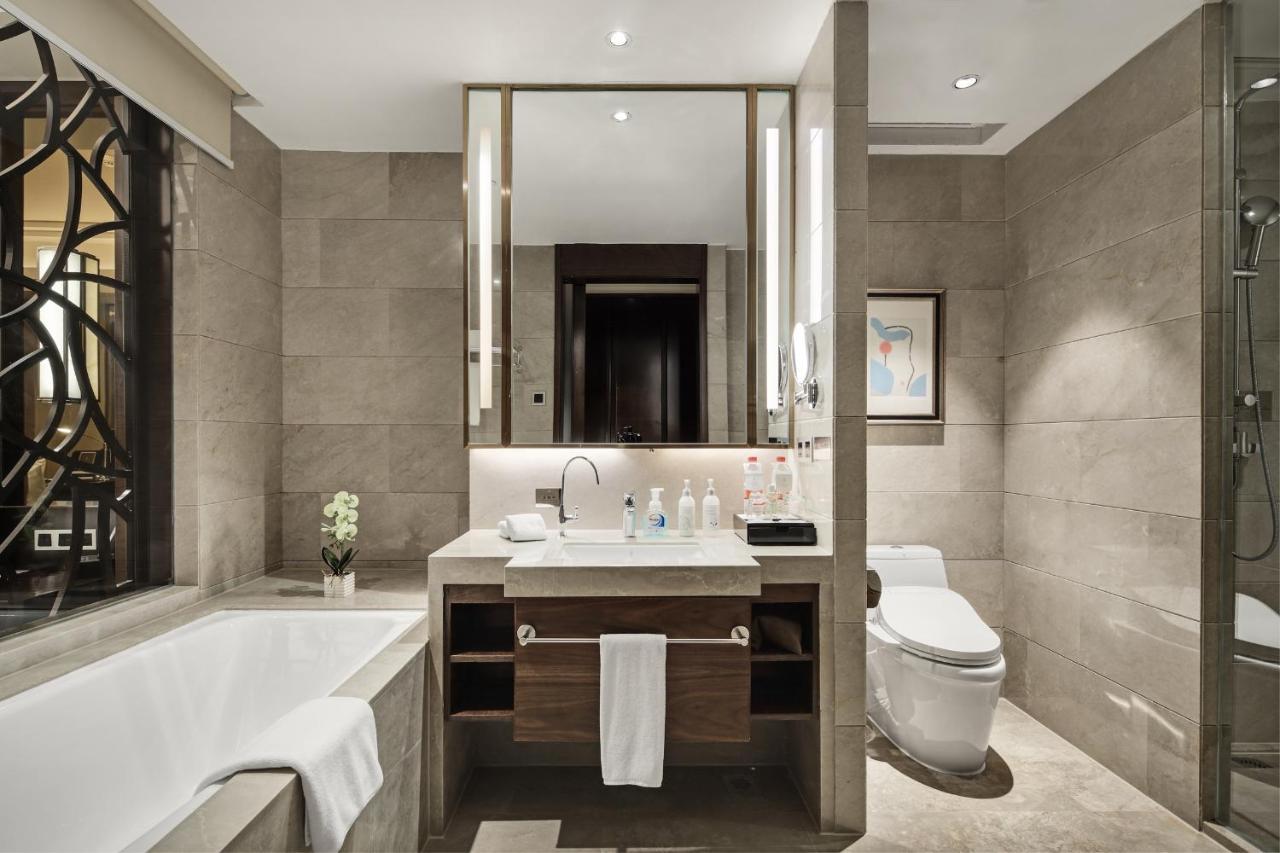 Jinan Luxury Blue Horizon Hotel Exterior foto