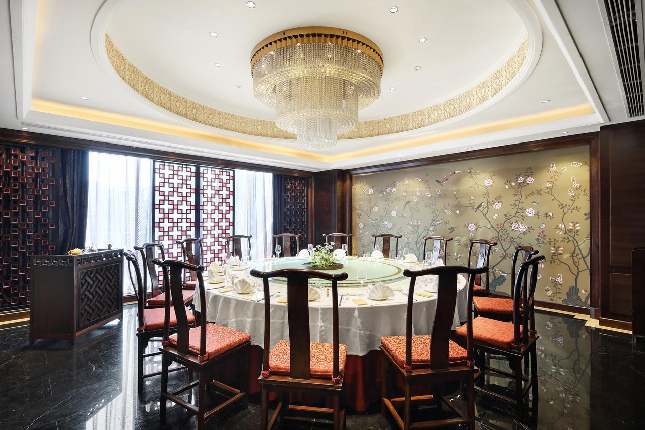 Jinan Luxury Blue Horizon Hotel Exterior foto