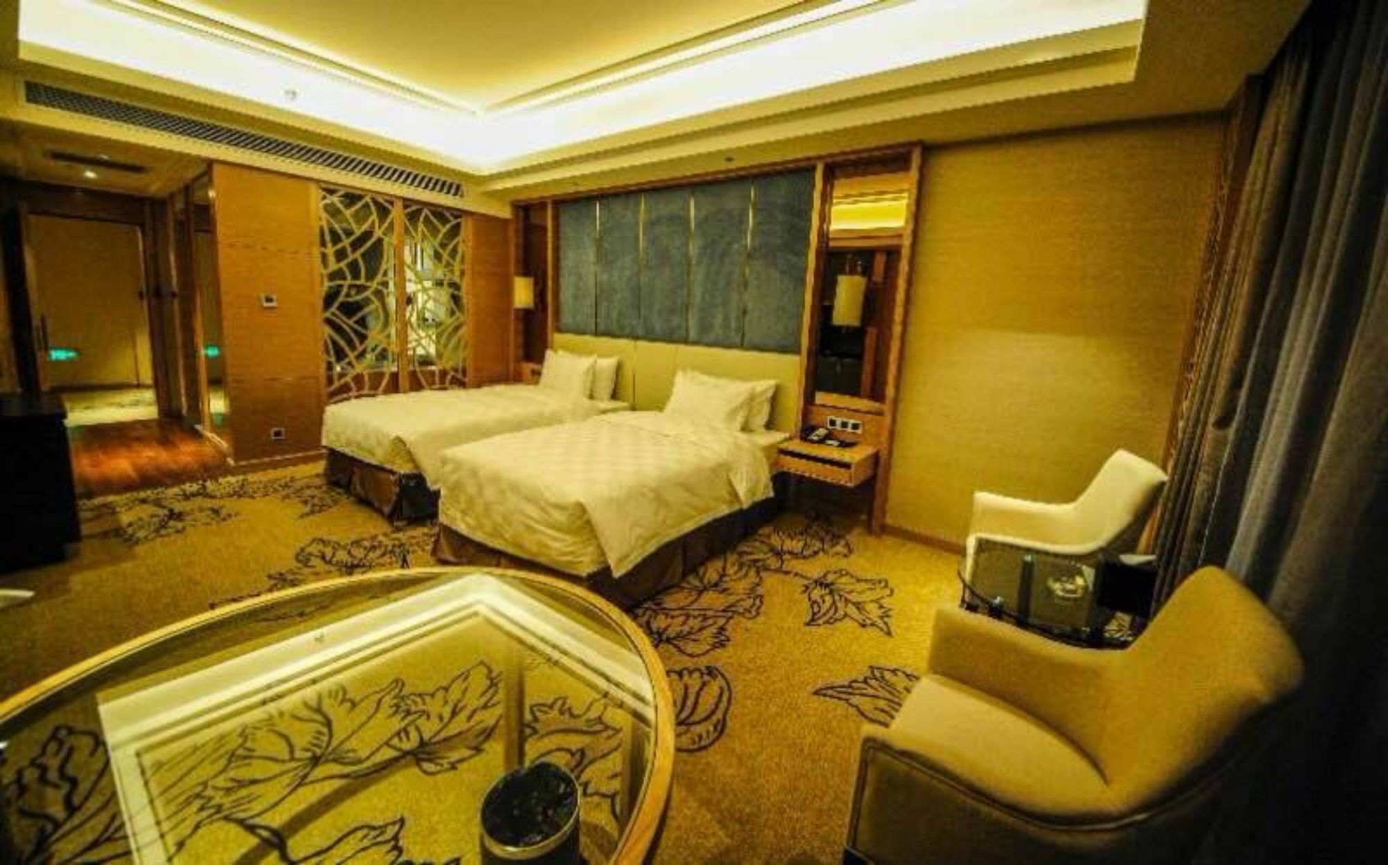 Jinan Luxury Blue Horizon Hotel Exterior foto
